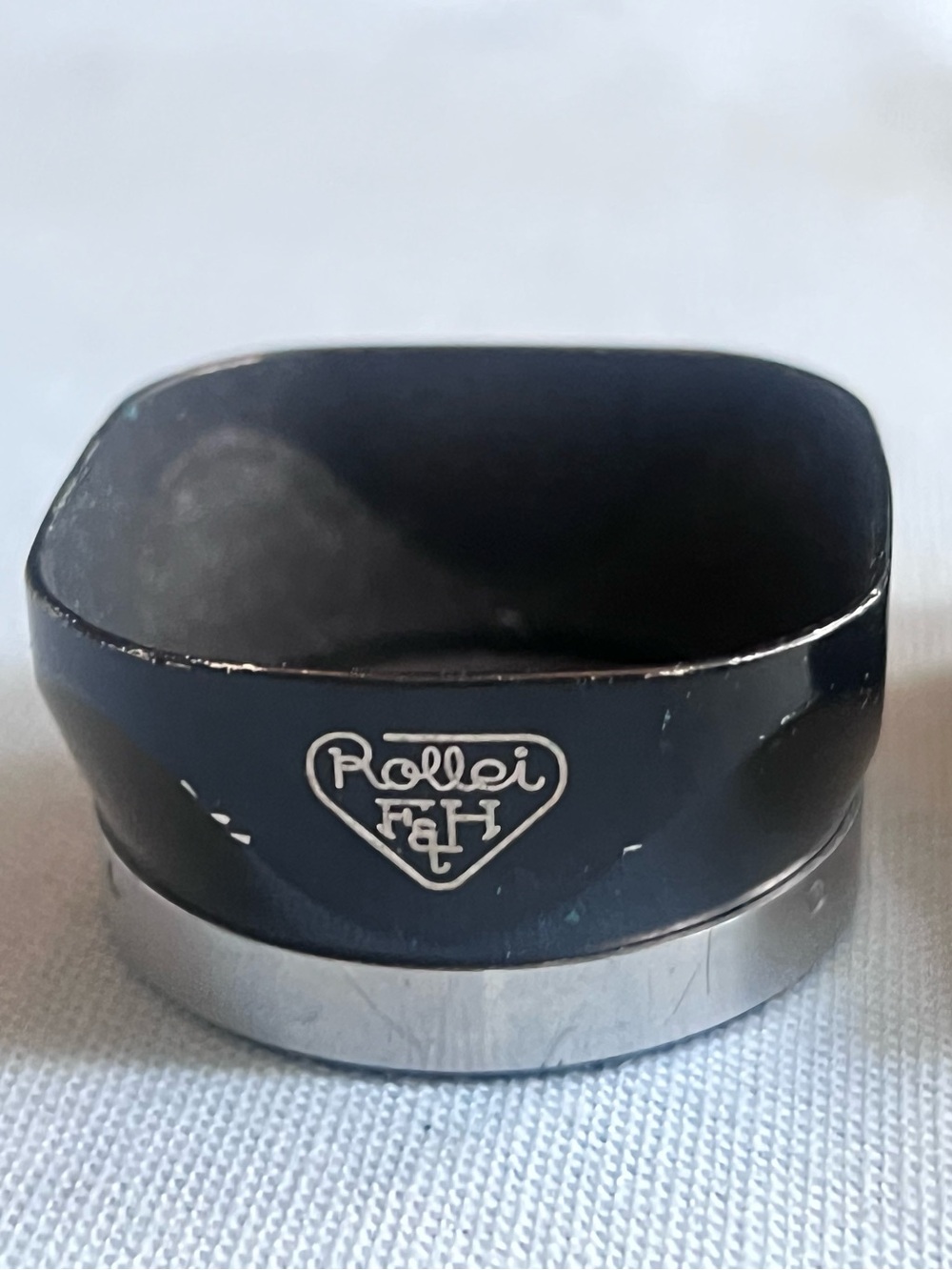 Vintage Rollei F & H Rolleiflex TLR
Lens Shade Hood Bay I  Leather Case Germany